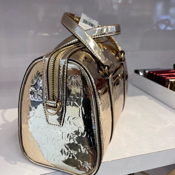 MICHAEL KORS Jet Set Medium Metallic Logo Debossed Satchel
Pale Gold 
NWT - Picture 3 of 16